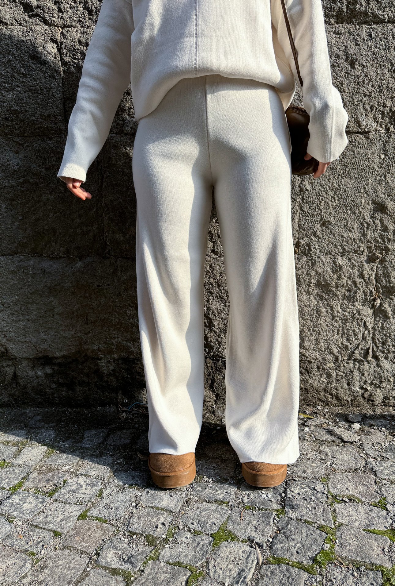 Krem Triko Pantolon