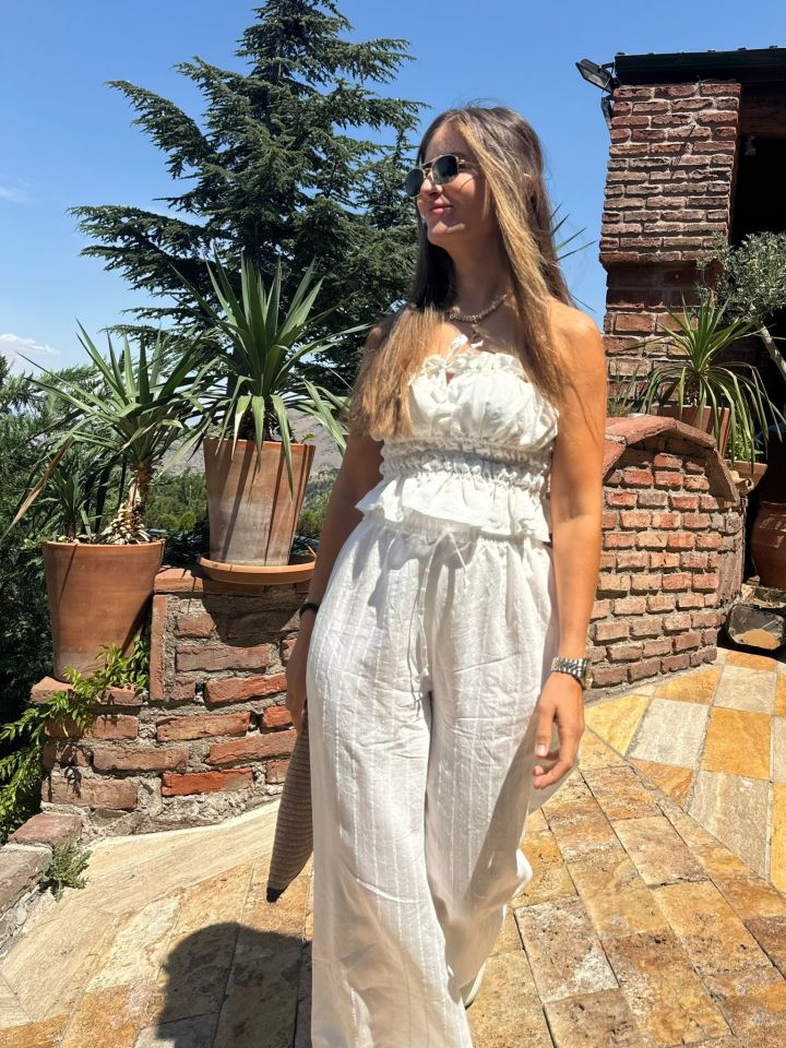 Beyaz Çizgili İkili Takım