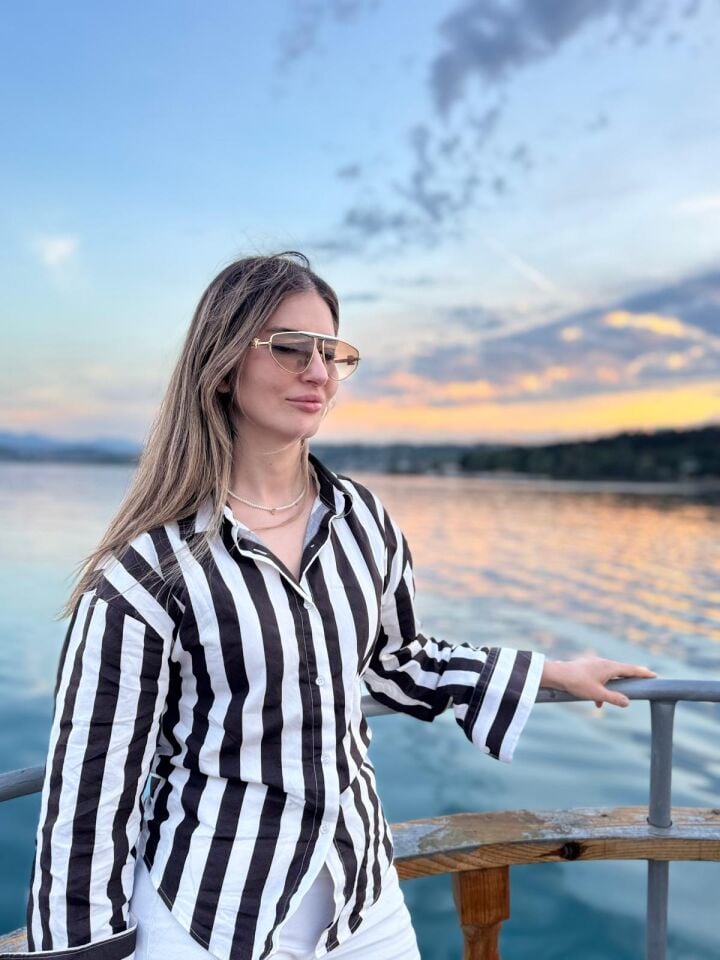 Çizgili Arkadan Bağlamalı Sırtı Açık Gömlek