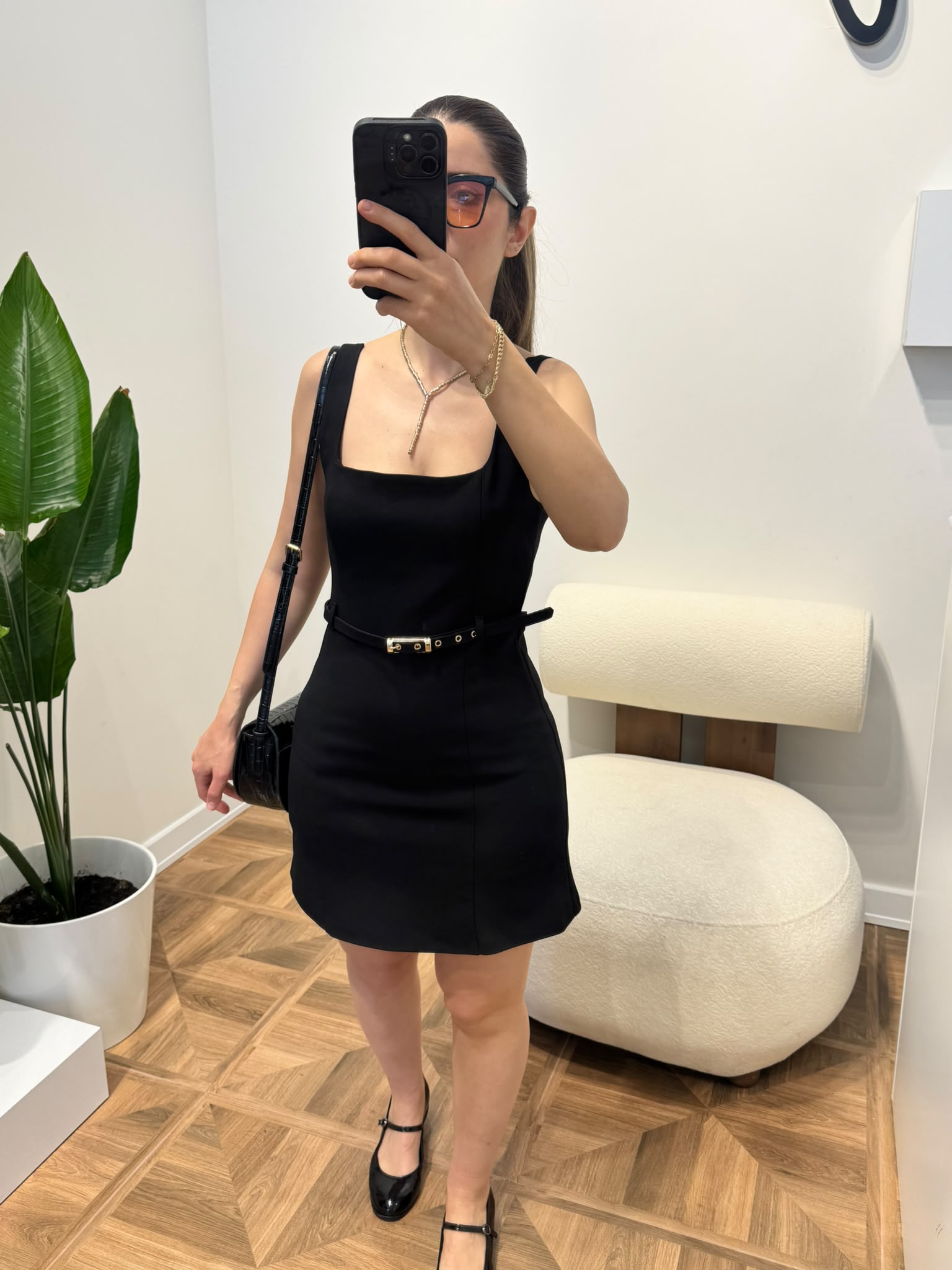 Siyah Kemerli Mini Elbise