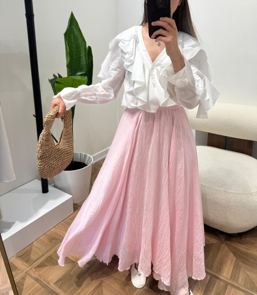 Pembe Asimetri Etek